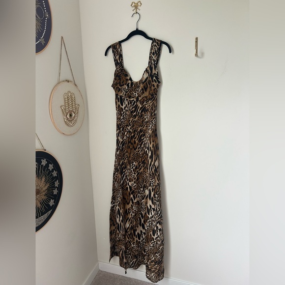 Wayf Leopard Print Maxi Dress - Picture 1 of 9